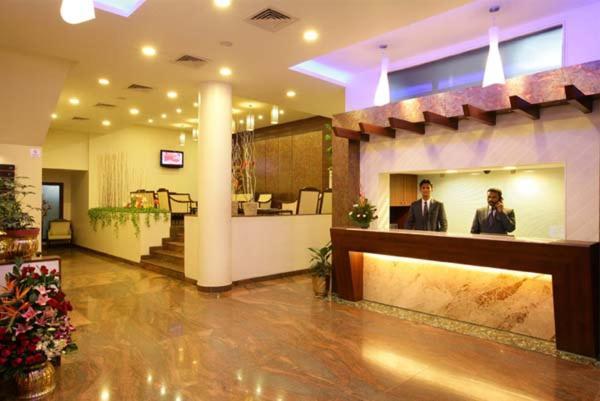 Hotel Utsav Deluxe Pune Exterior foto